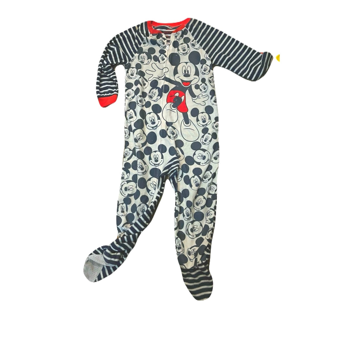 A Bundle Of 8 Name Brand Kids Tops Size 4T