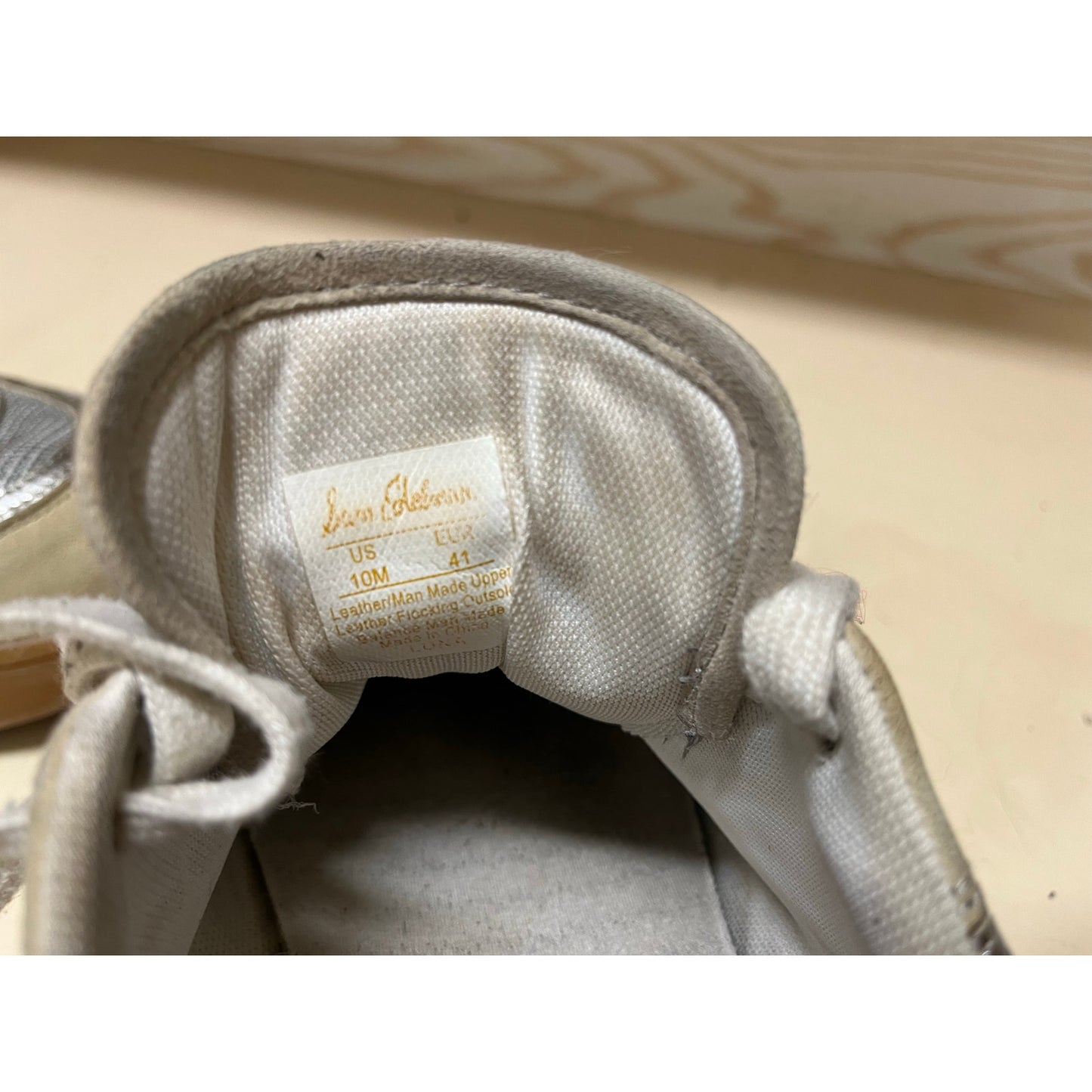Sam Edelman Luna Sneaker in Silver/White Size 10