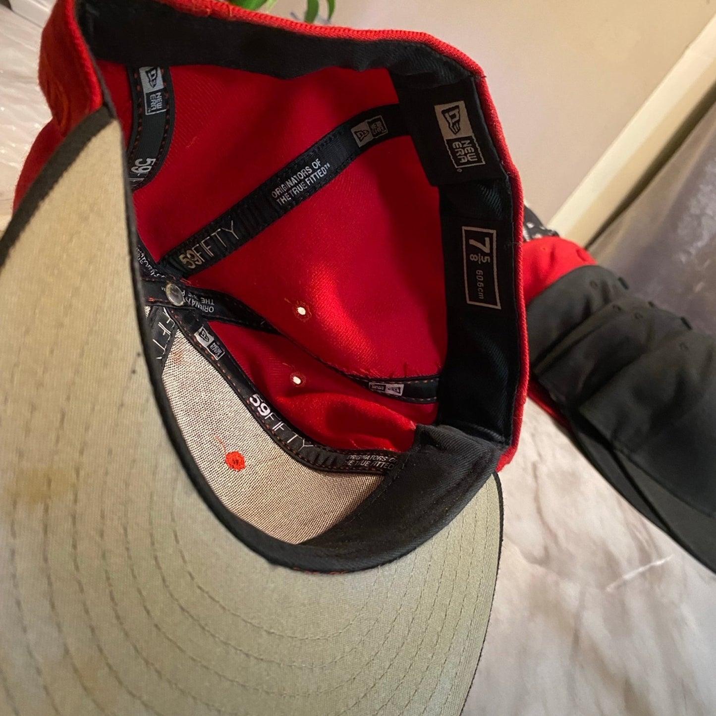 New Era Hat Size 7 5/8