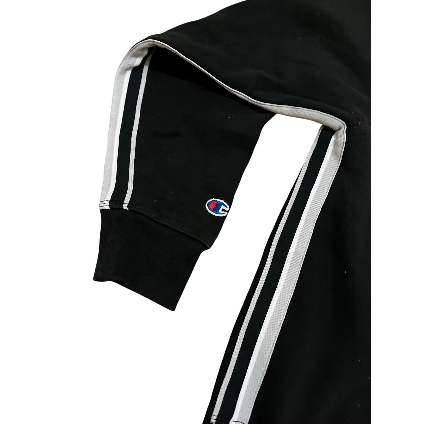 Champion Men’s Black CrewNeck Sweater Size Medium