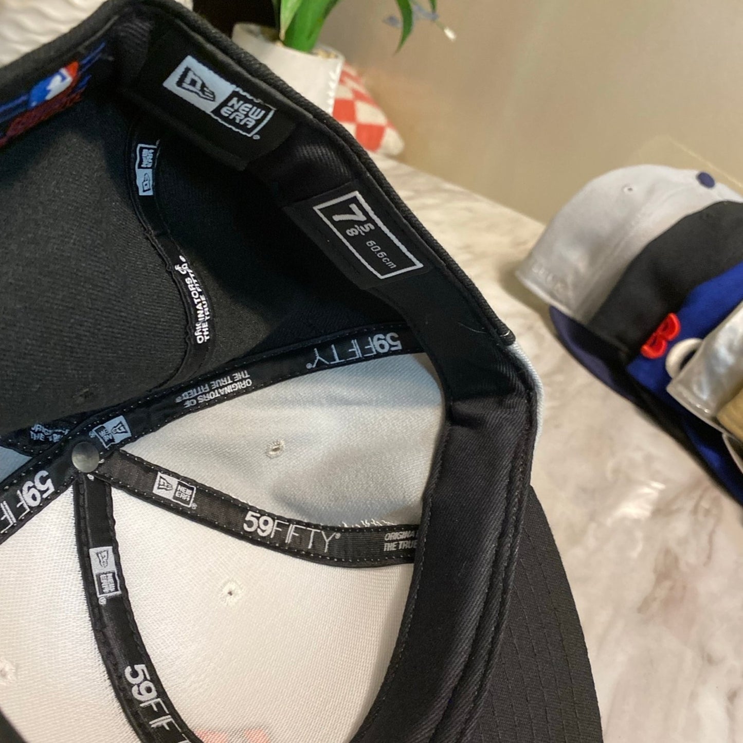 New Era Hat Size 7 5/8 White & Orange Yankee