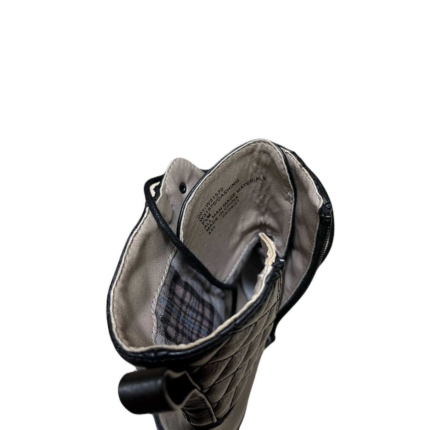 White mountain woman, shoe boots Size 7 Black 7 1/2