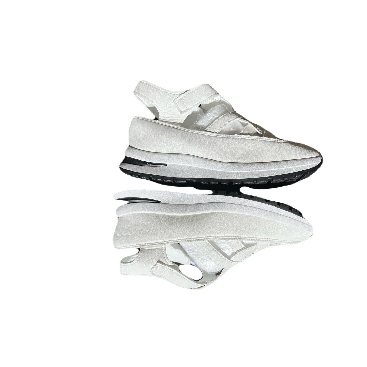 Women’s White Shoe’s/Sneakers Size 8.5 Brand New