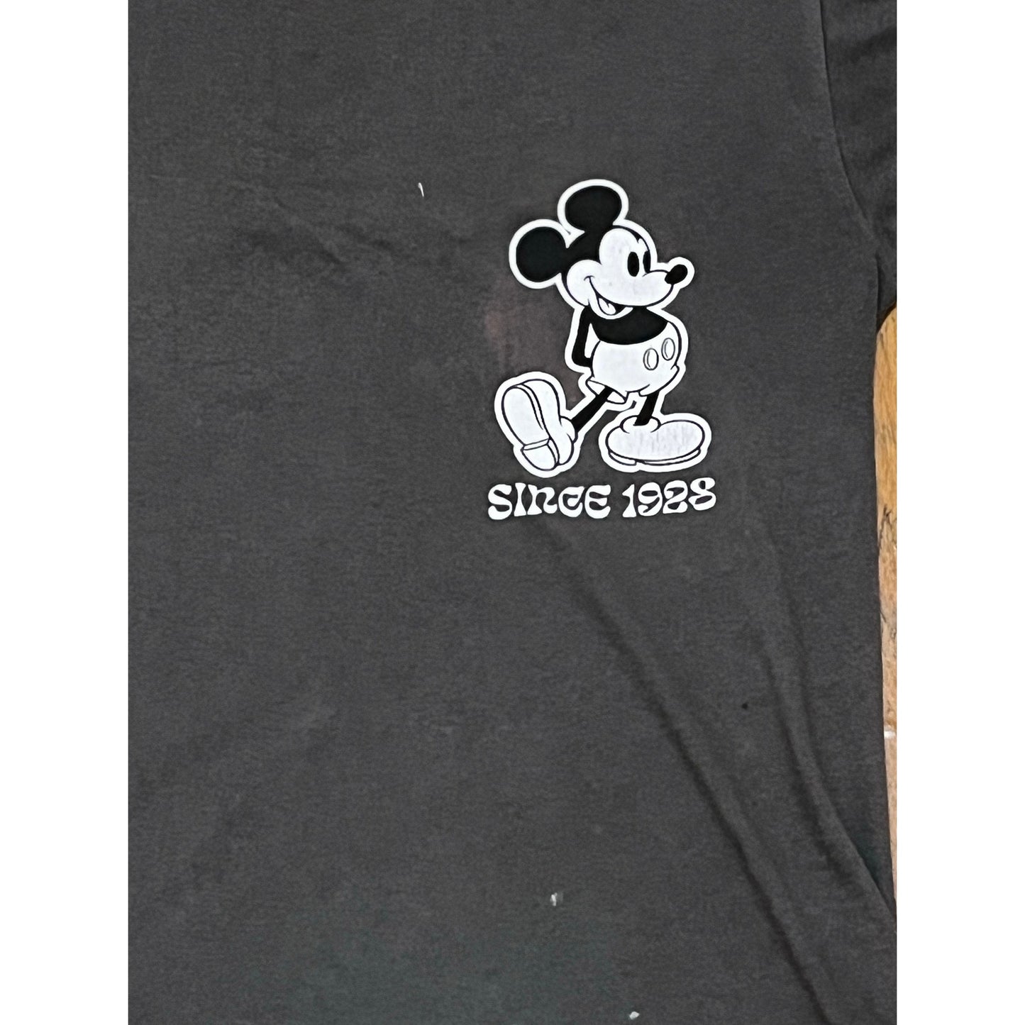 Mickey Mouse Since 1928 Gray Men’s T-Shirt Size Medium