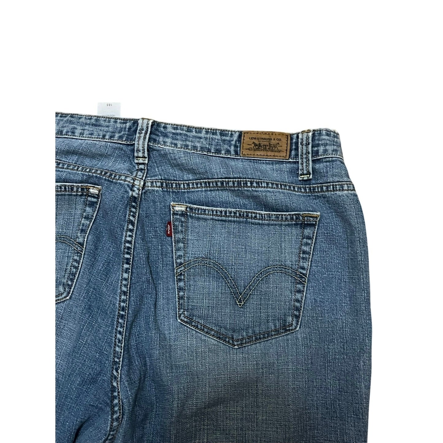 Women's Levi's 515 Bootcut blue jeans size 18 (36Wx32L)