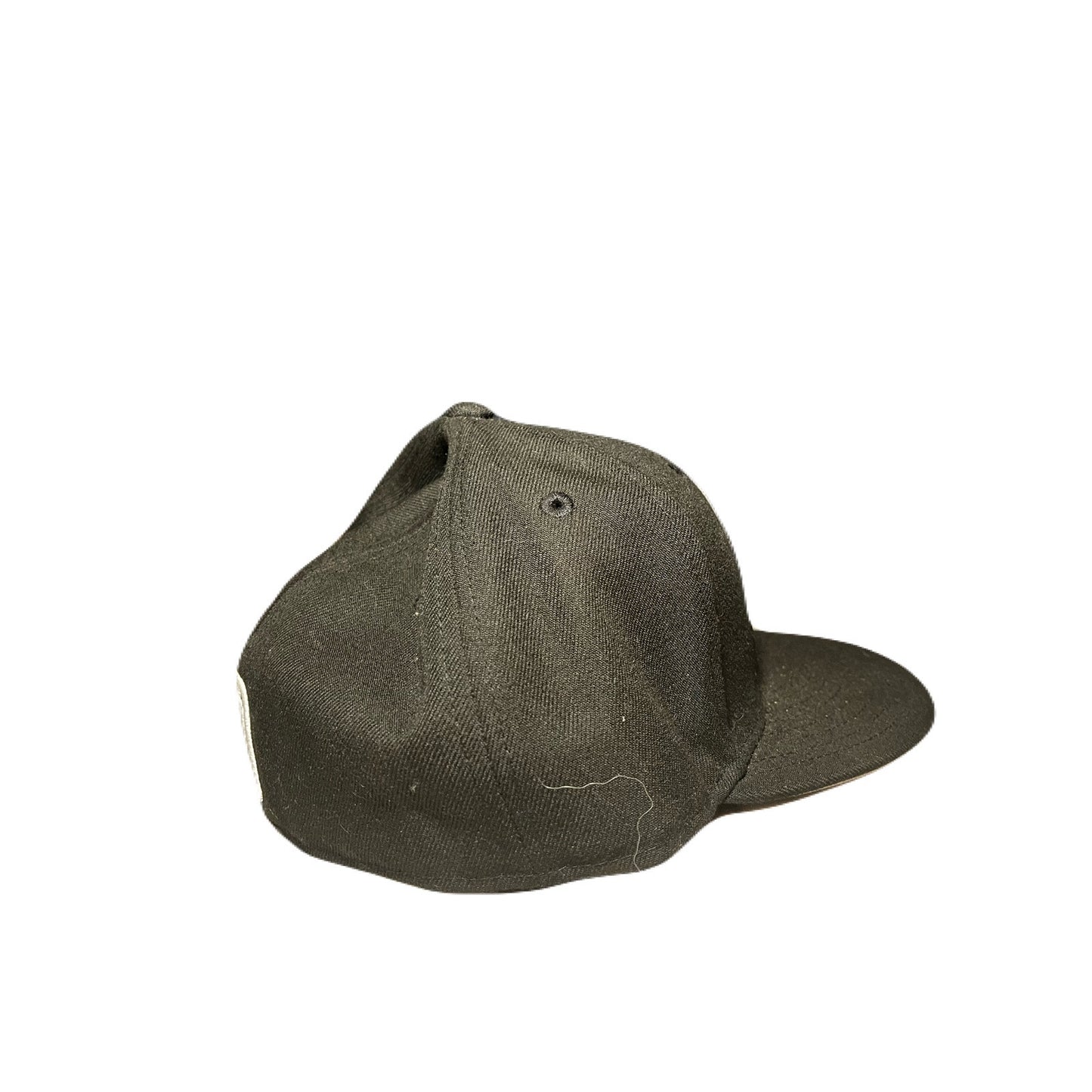 New Era Brooklyn hat Size 7 1/2 Good Condition