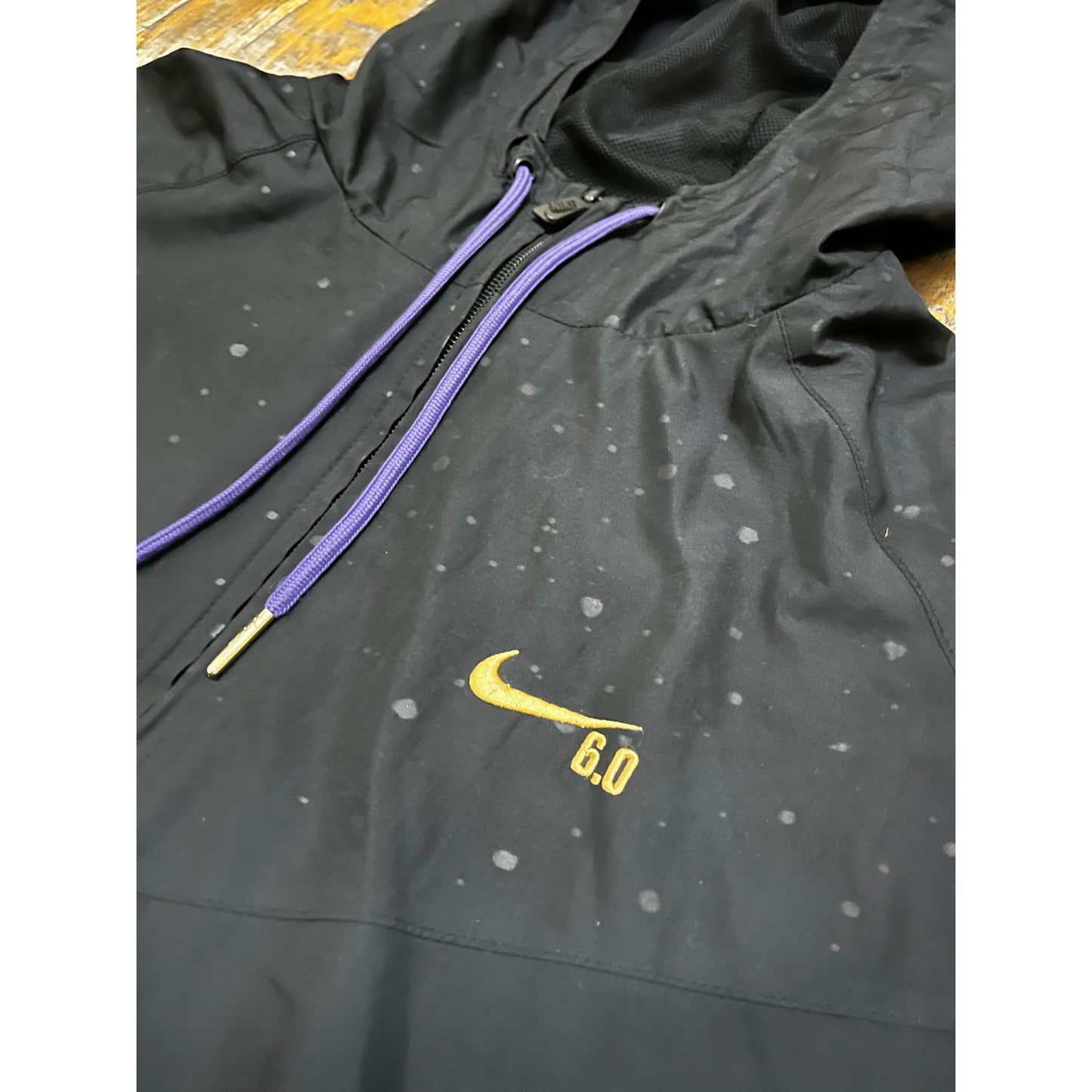 Nike Black Windbreaker Jacket Size Large In Great Condition With Purple Hoodie strings