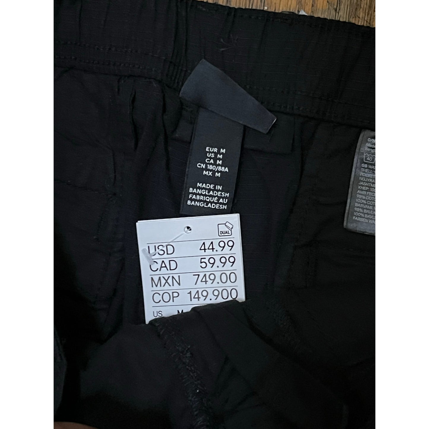 H & M Black Men’s cargo Pants Size M