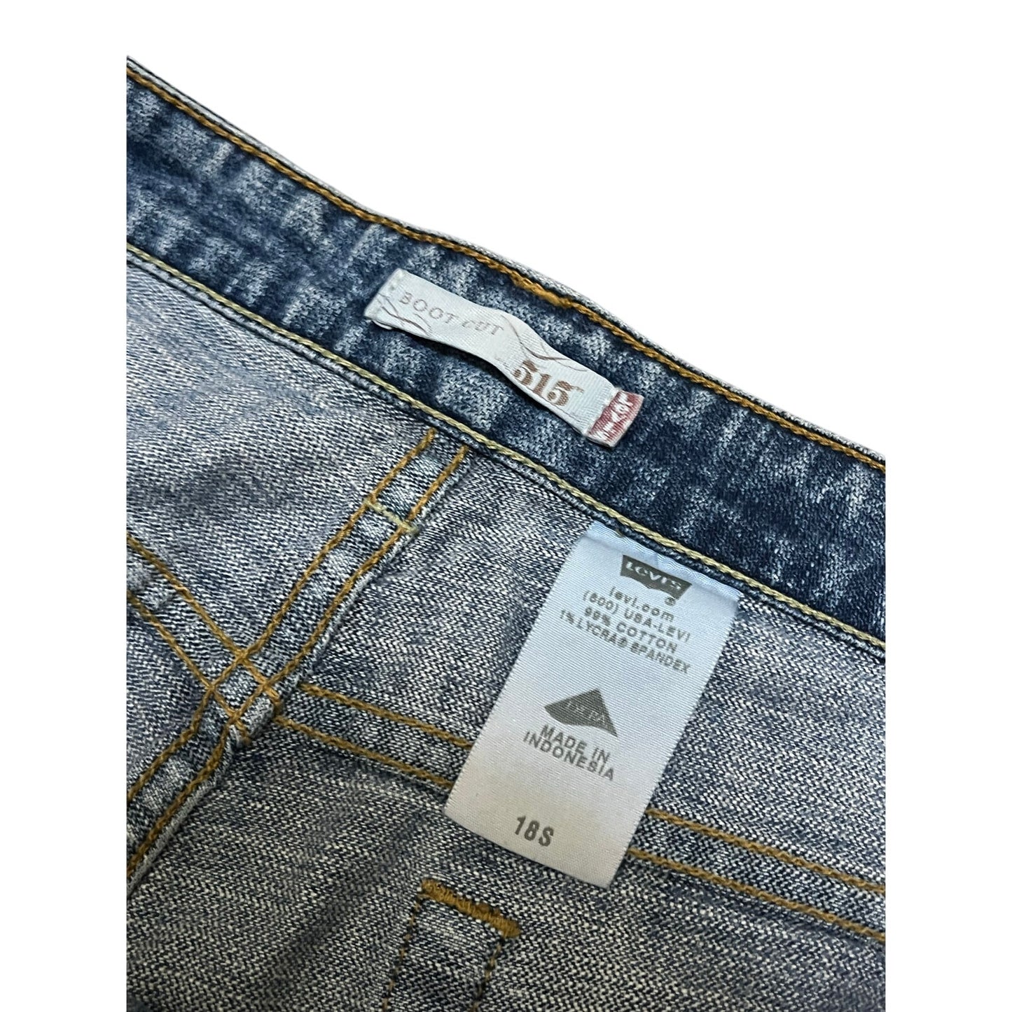 Women's Levi's 515 Bootcut blue jeans size 18 (36Wx32L)