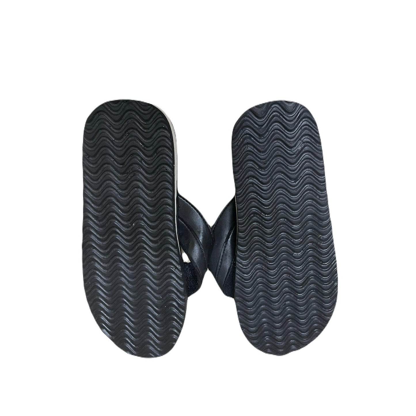 Puerto Rico black slippers size 8