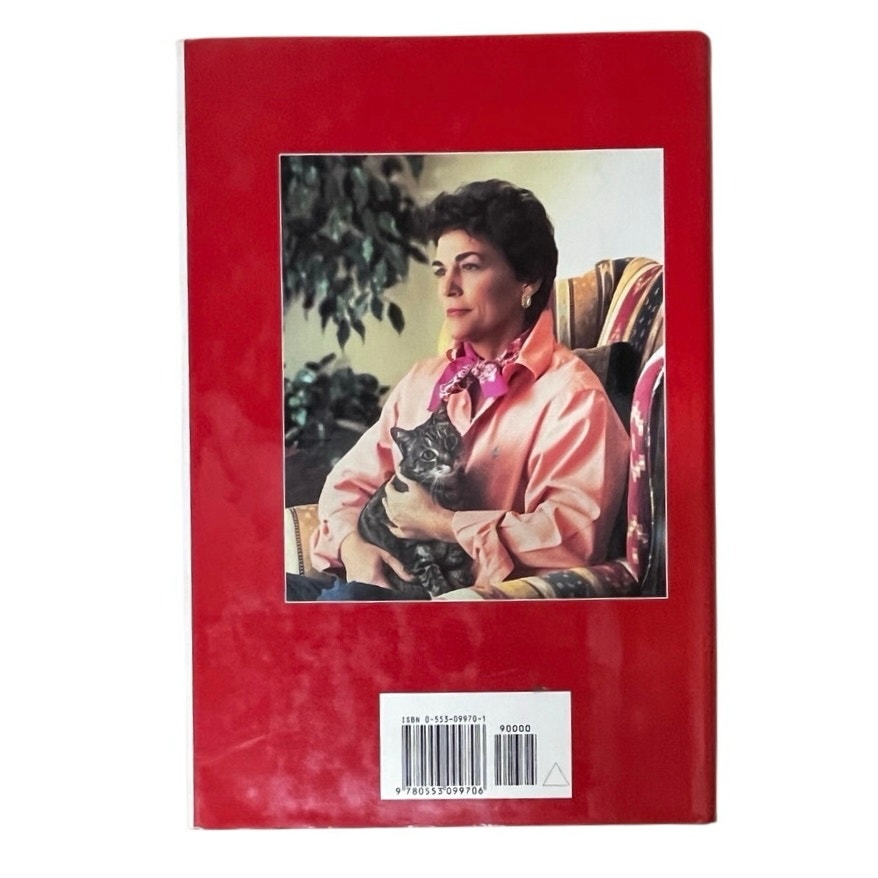 Rita Mae Brown
Murder on the Prowl