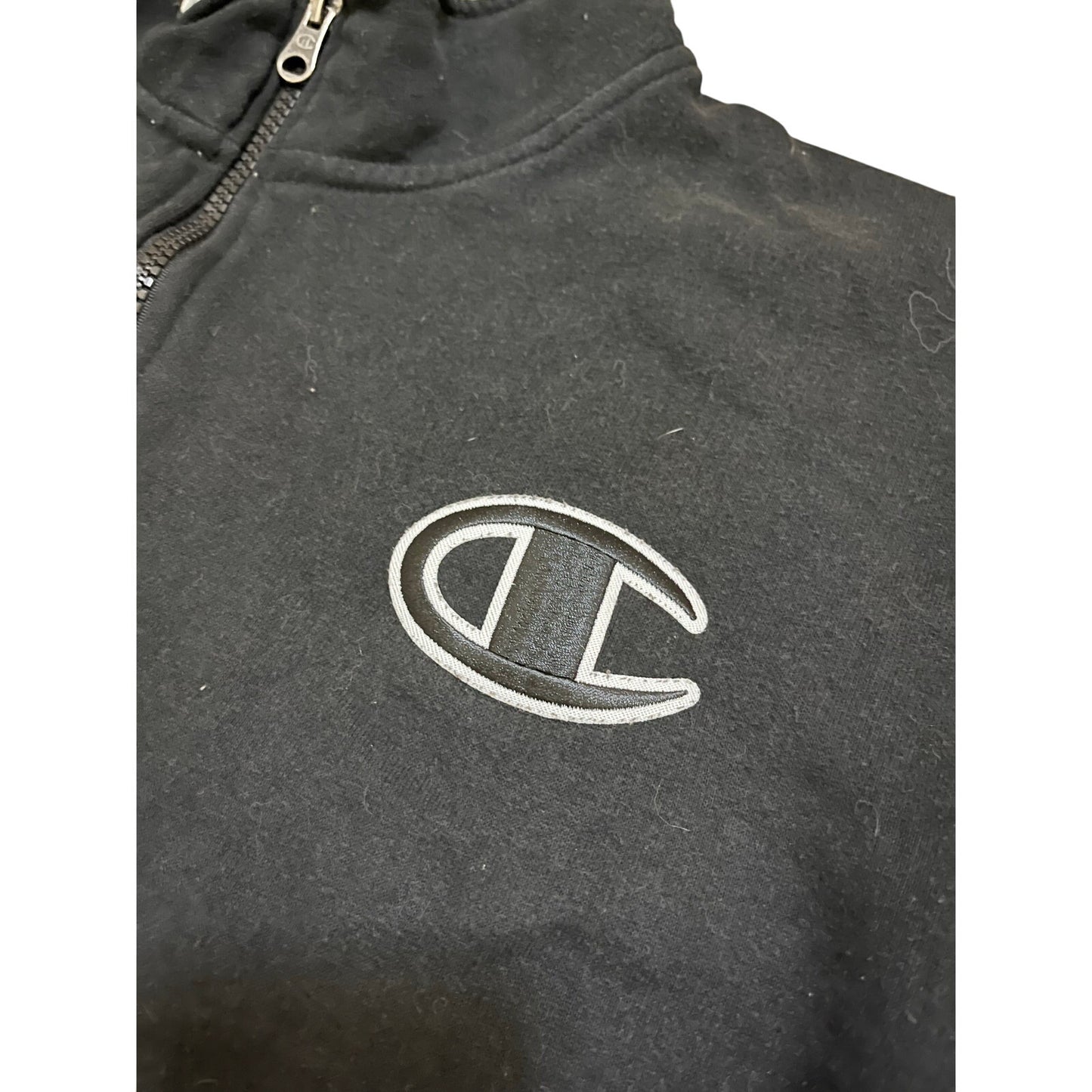 Champion Men’s Black CrewNeck Sweater Size Medium