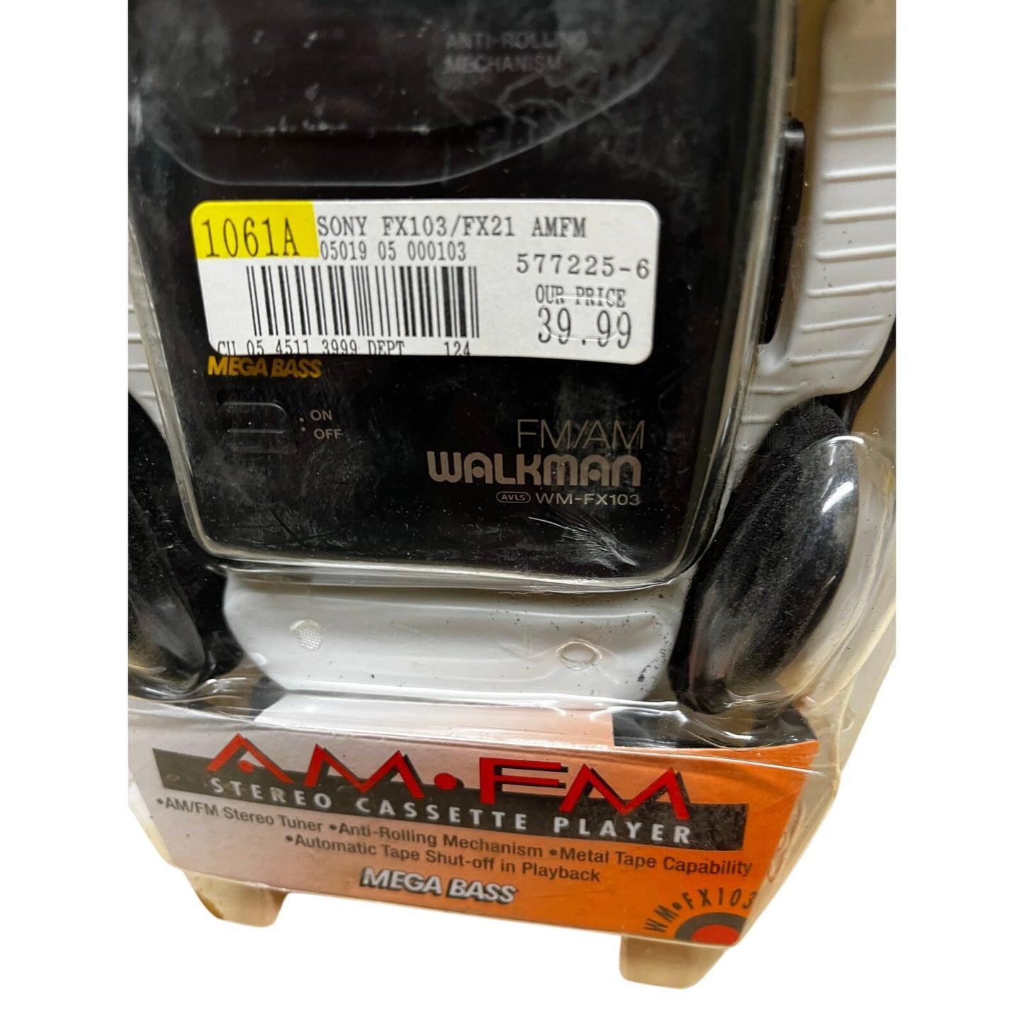 Sony Walkman WM-FX103 Portable Anti-Rolling Am/Fm Radio Mega Bass Black Headphones 3.5mm
