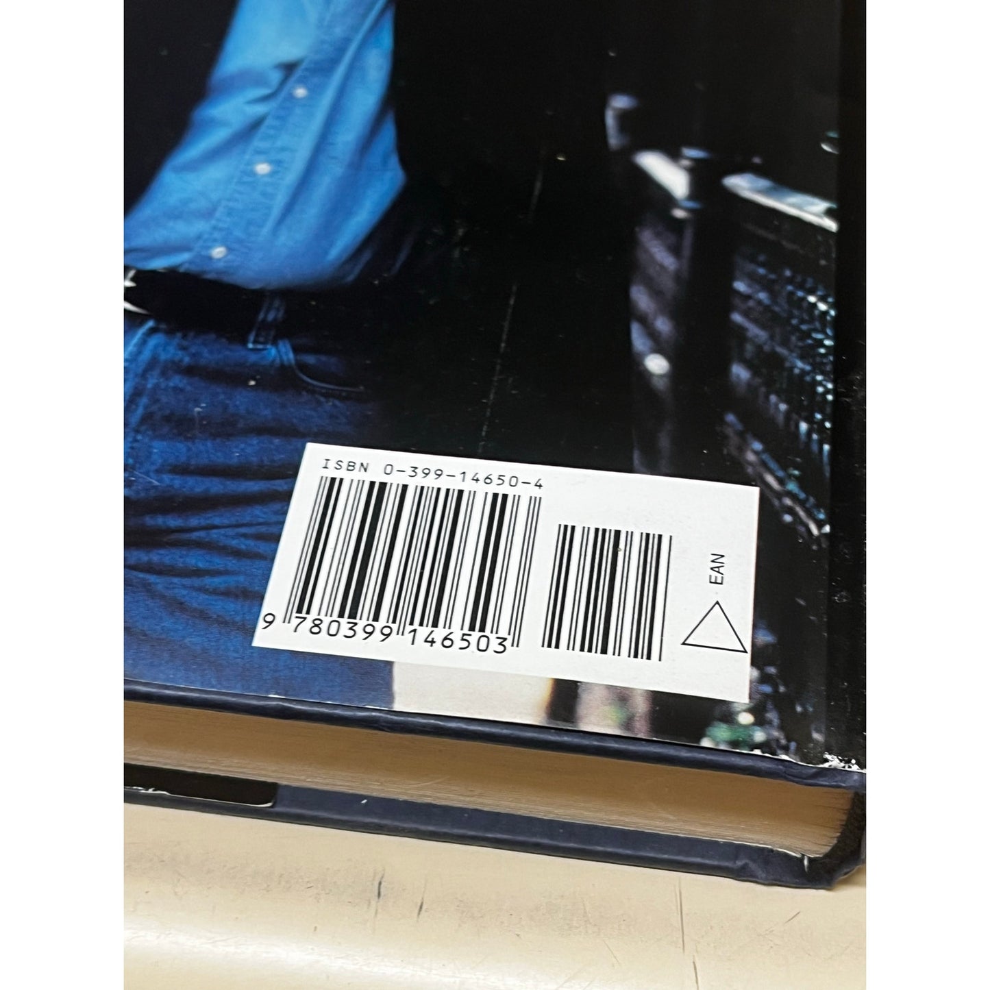 John Sandford
Devi's Code