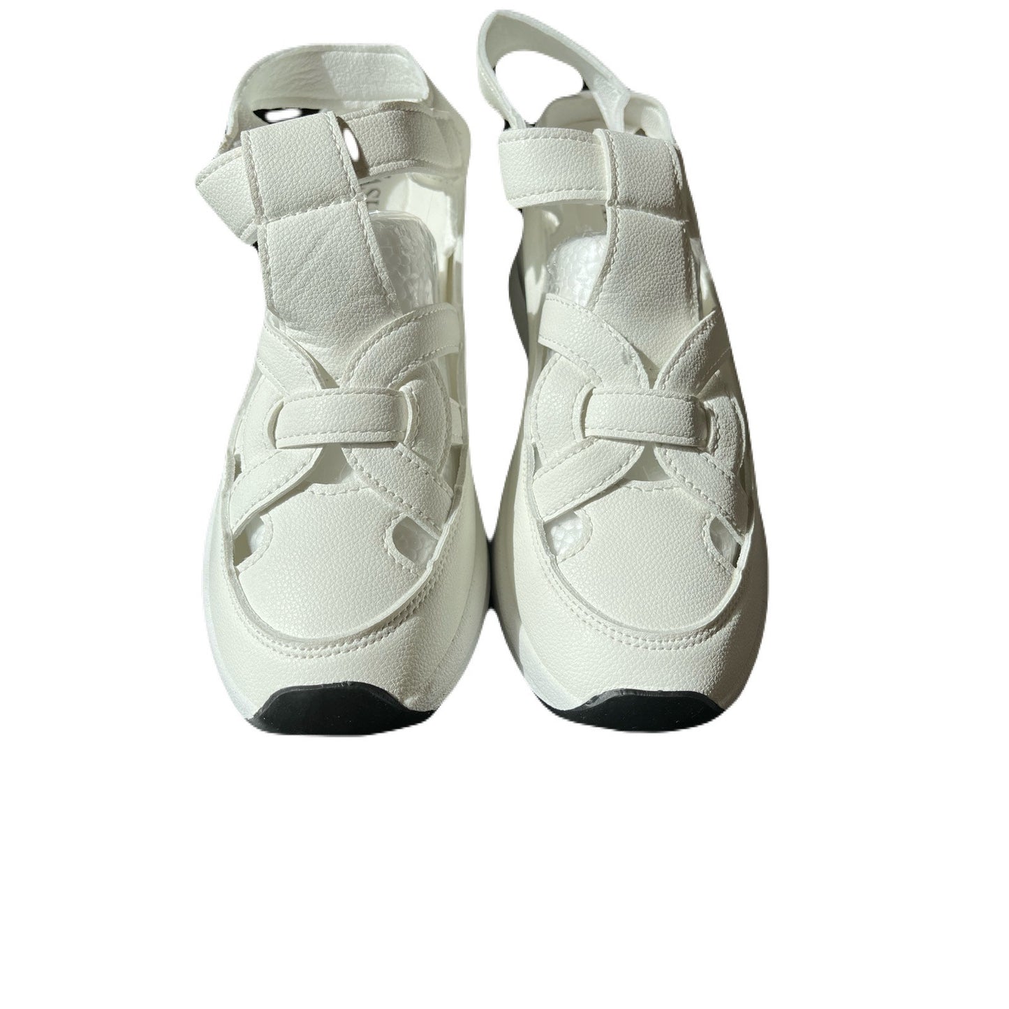 Women’s White Shoe’s/Sneakers Size 8.5 Brand New
