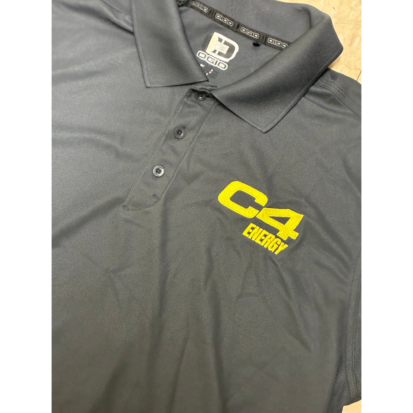 C4 Energy Dark Gray Men’s Collar 3 Button Shirt Size Large