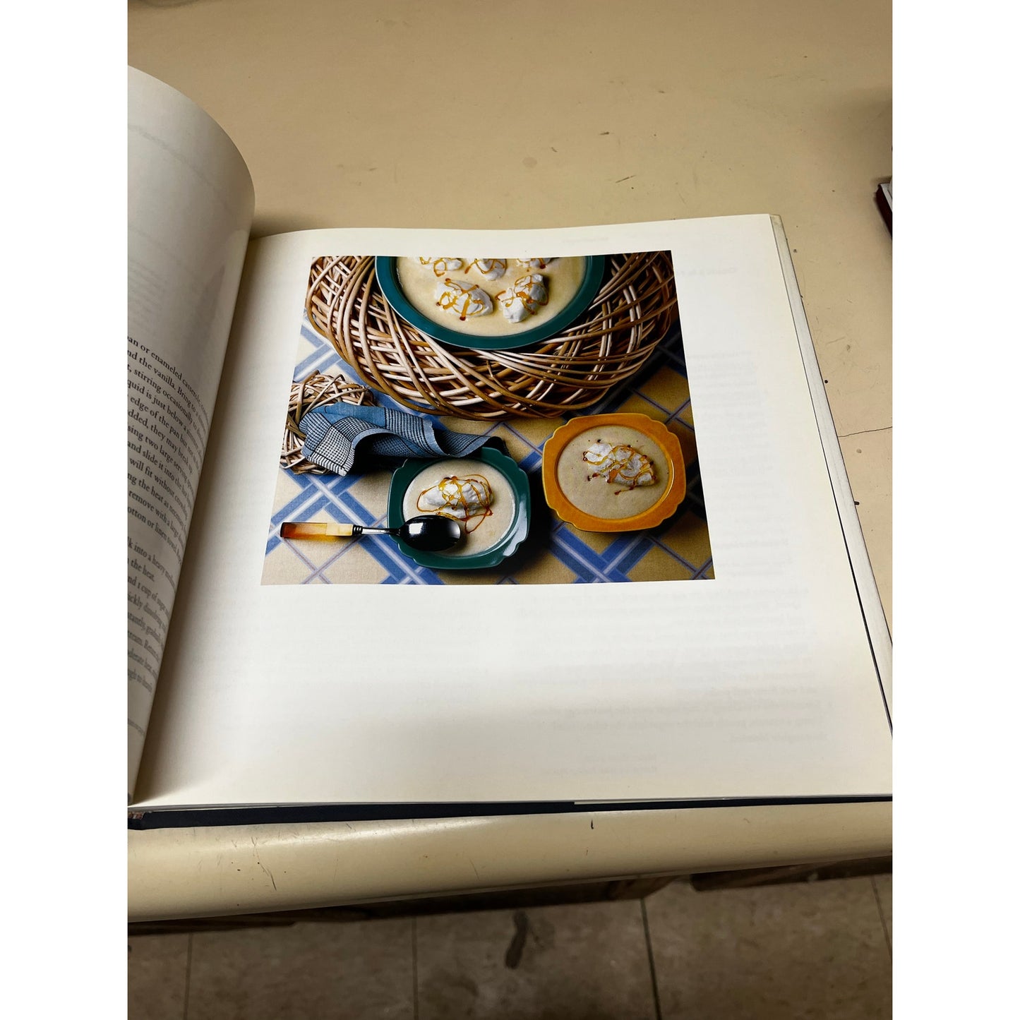 Great Desserts Cookbook - Hardcover