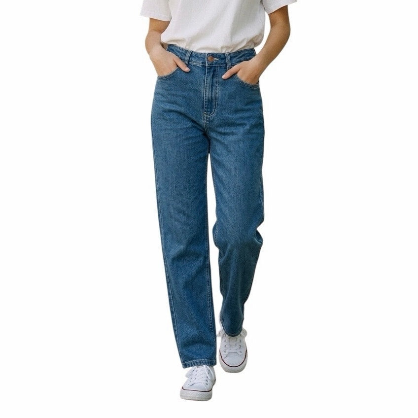 Sonoma Blue Women’s Jean’s Size Straight Size 14S