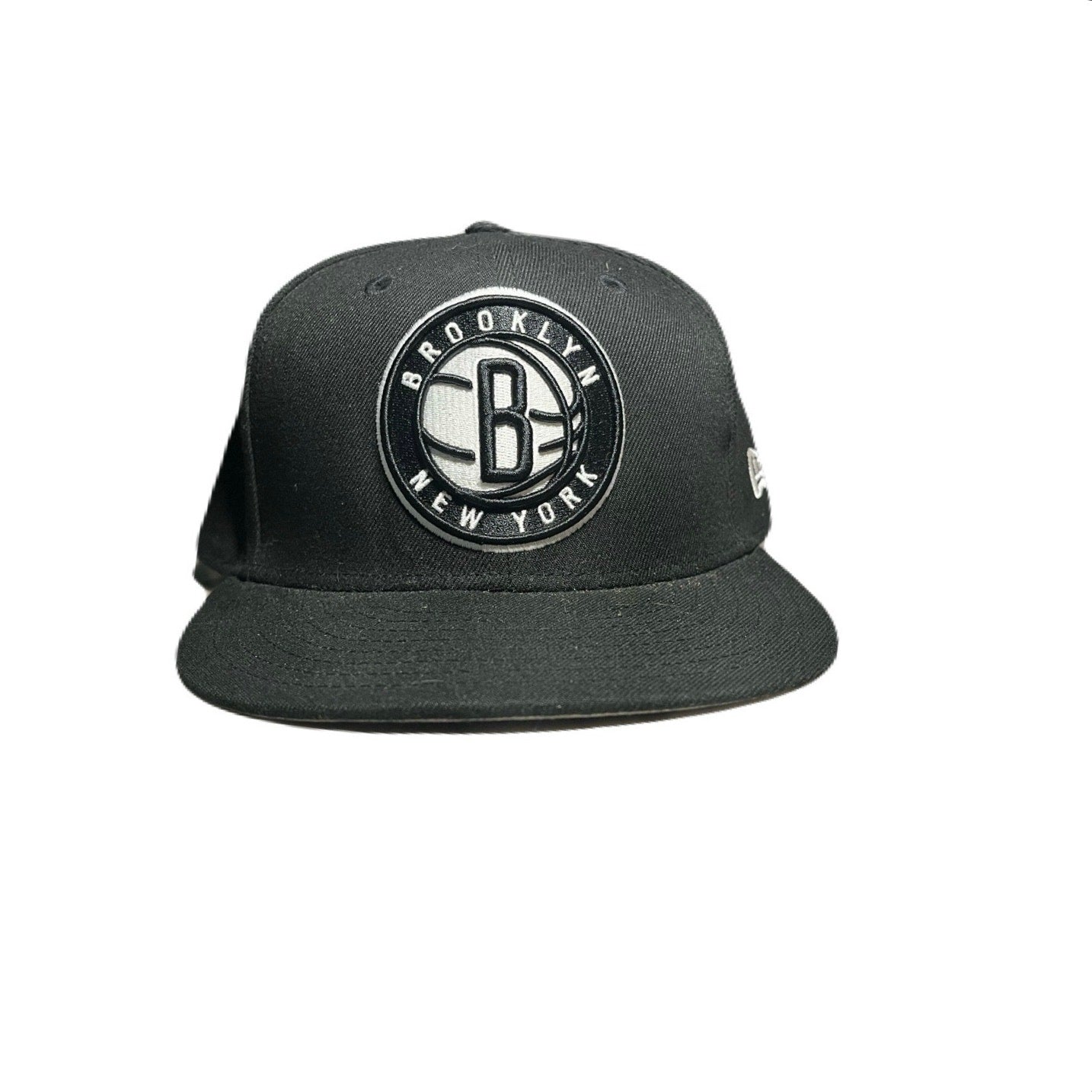 New Era Brooklyn hat Size 7 1/2 Good Condition