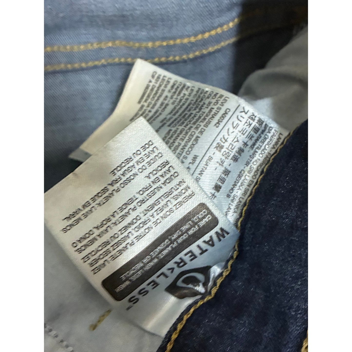 Levi’s Women’s Jean’s Size 16W Good Condition