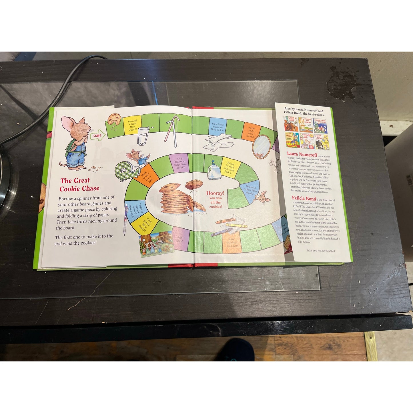 If You Give A Mouse A Cookie HardCover Book By Laura Numeroff