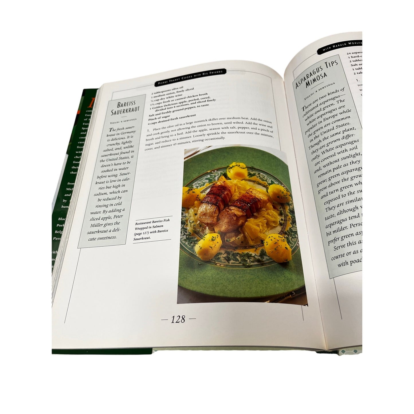 Pierre Franey Cooks With His Friends: With Recipes from Top Chefs in France, Spain, Italy, Switzerland, Germany, Belgium & the Netherlands