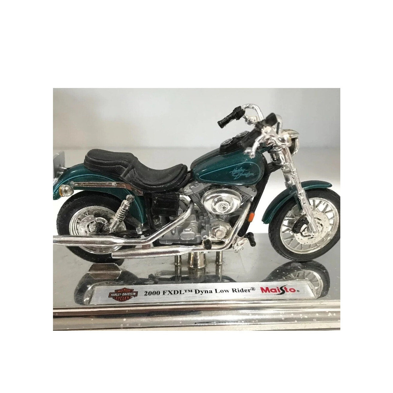 2000 HARLEY DAVIDSON FXDL DYNA LOW RIDER 1:18 Scale Diecast Model by Maisto