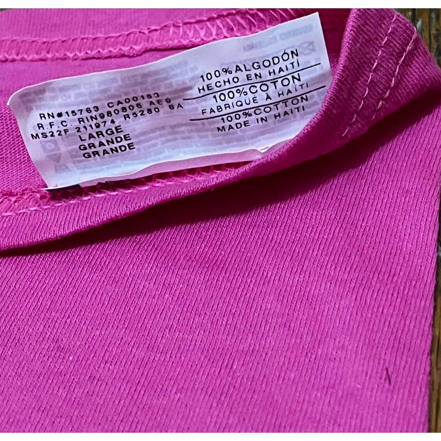 Hanes Men’s Pink T-shirt Size Large Brand New