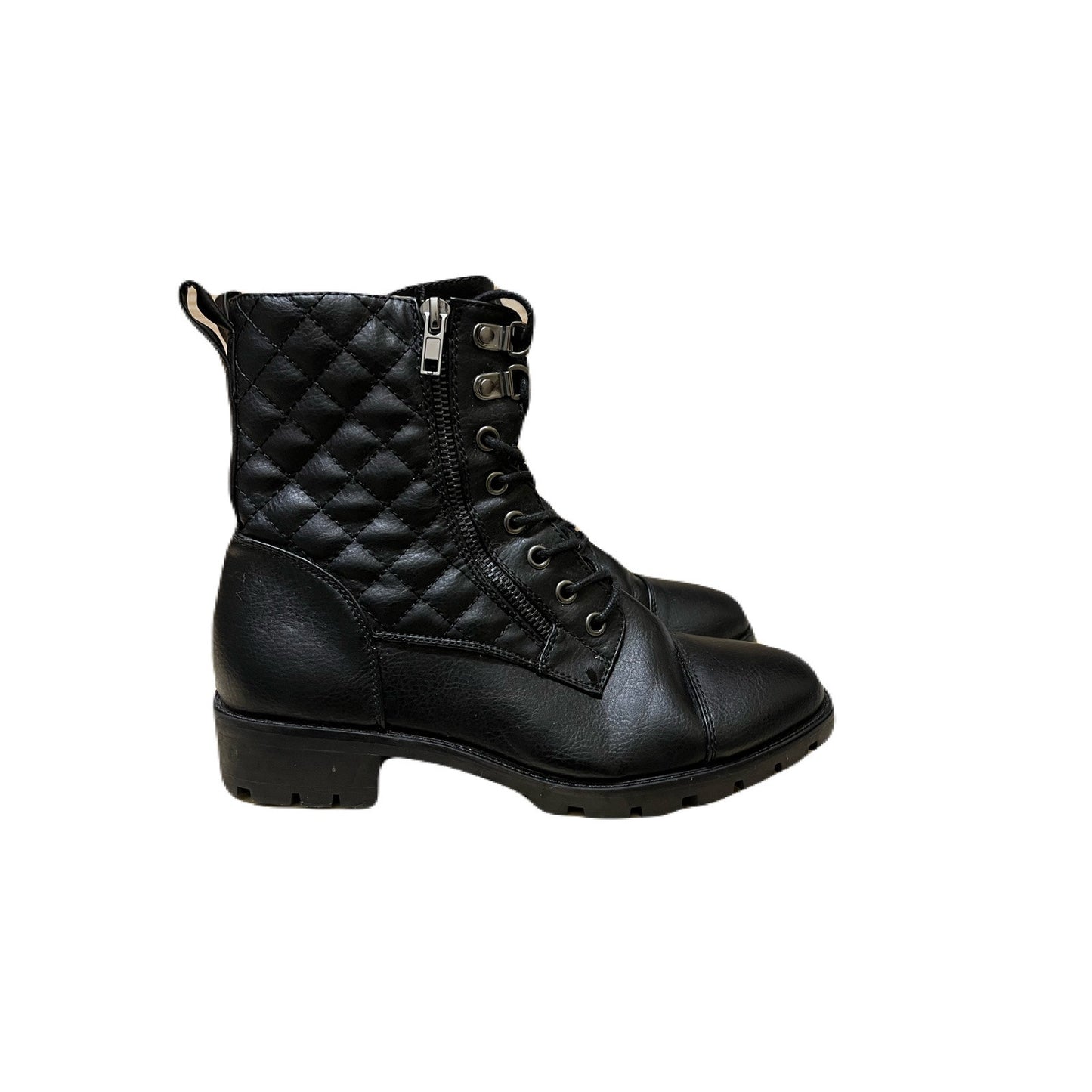 White mountain woman, shoe boots Size 7 Black 7 1/2