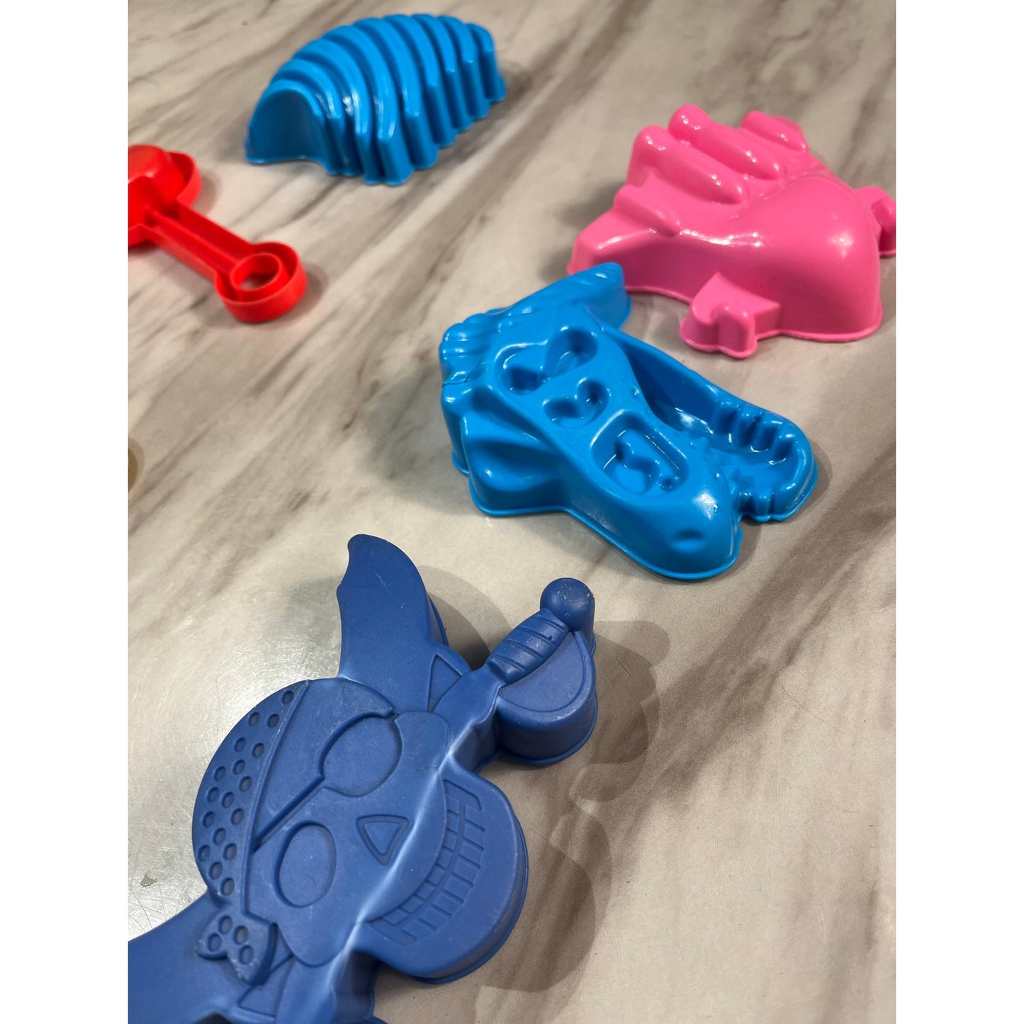 11 piece sand Playset