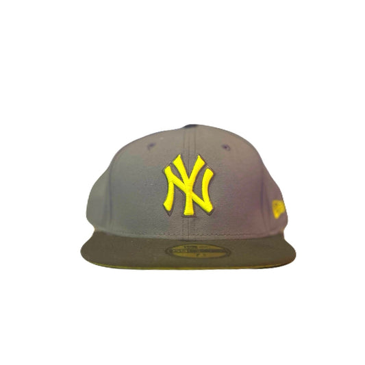 New Era Gray & Lime Green Yankee Hat Size 7 5/8