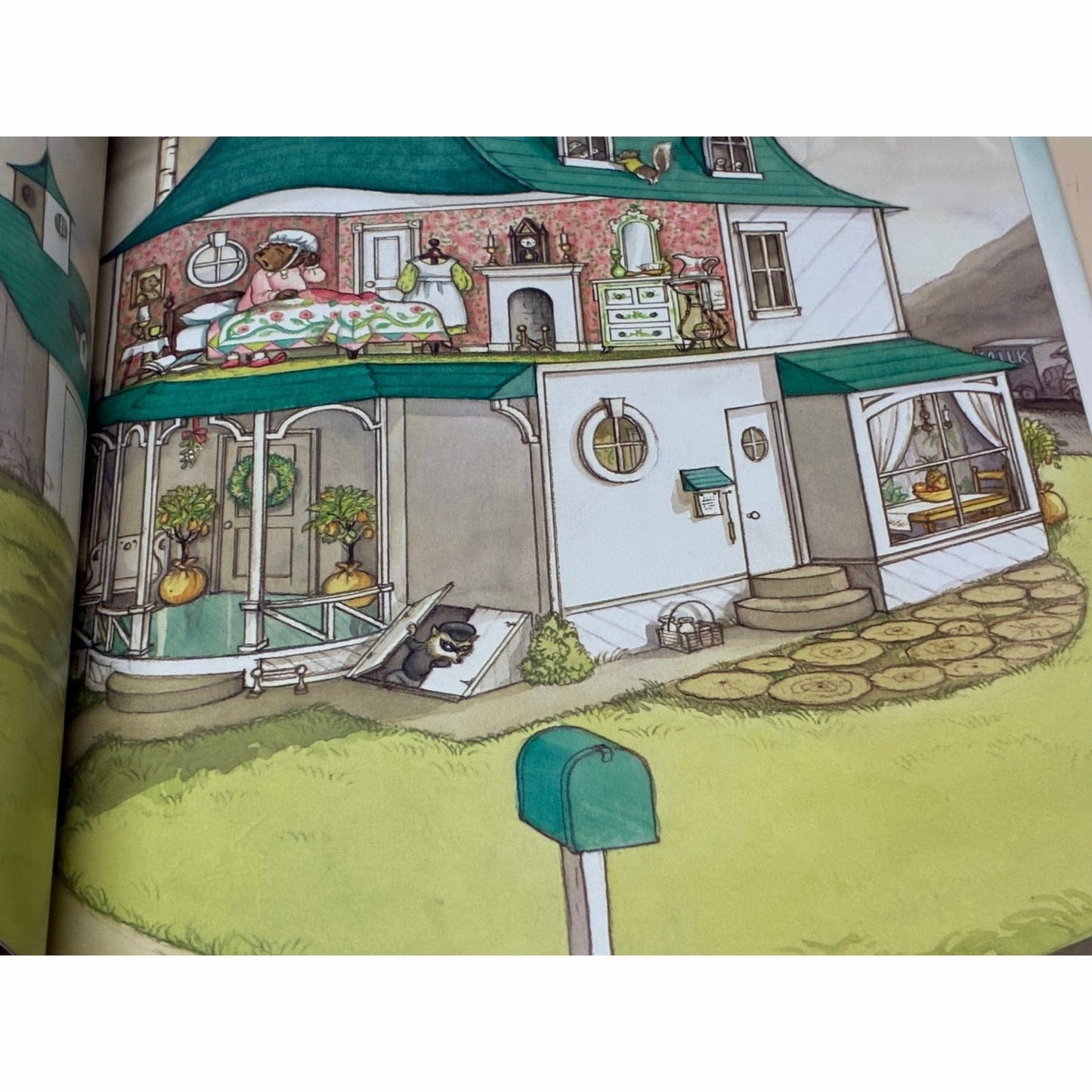Hilary Knight's The Twelve Days of Christmas Hardcover Book