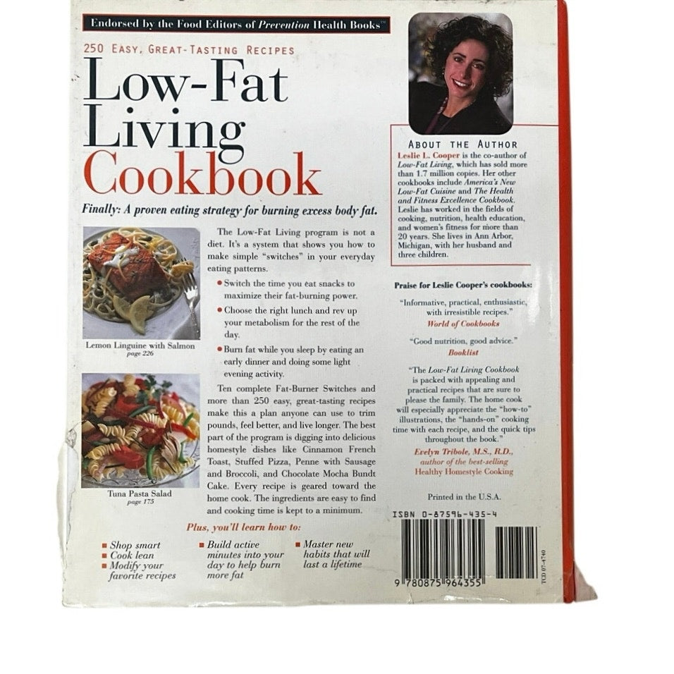 Low-Fat Living Cookbook: 250 Easy, Great-Tasting Recipes