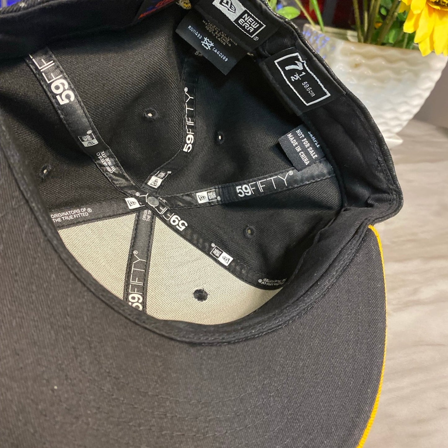 Pirates New Era Hat Size 7 1/2 Black & Yellow