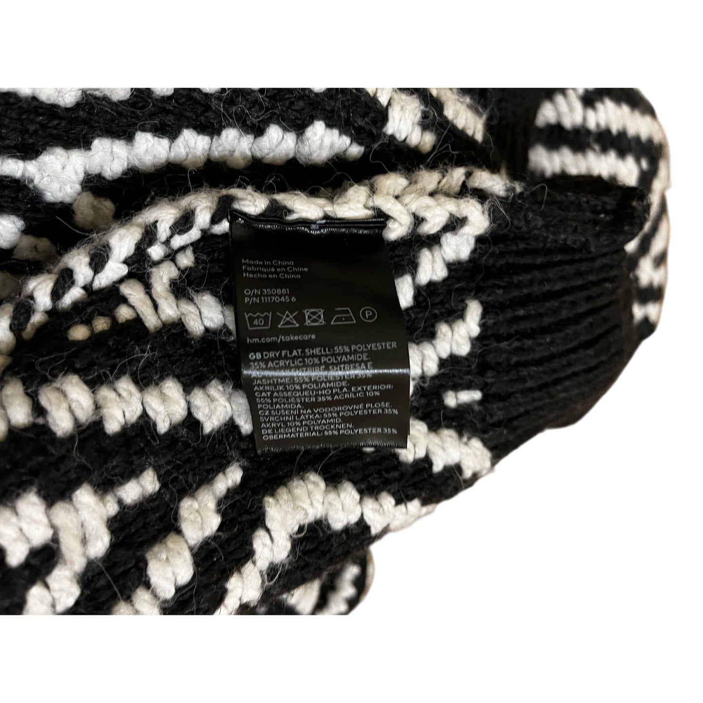 H & M Throw Over Black & White Throw Over Sweater Size Small In