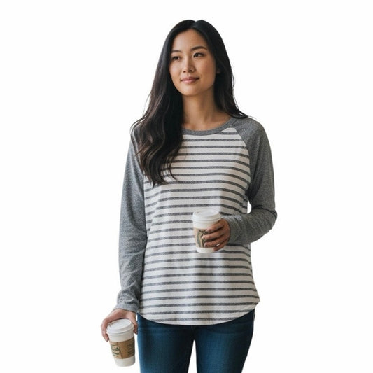 Old Navy Women’s Long Sleeve White With Gray Stripes Size Large