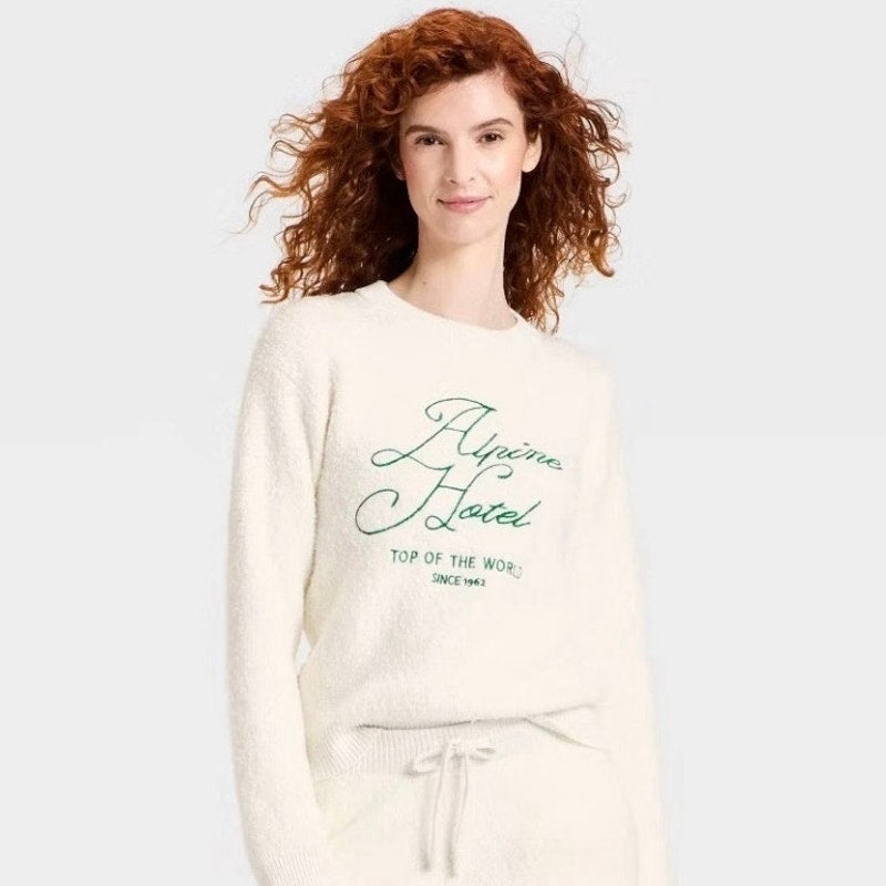 Universal thread Long Sleeve Cozy Alpine Hotel Crewneck Pullover Sweater White