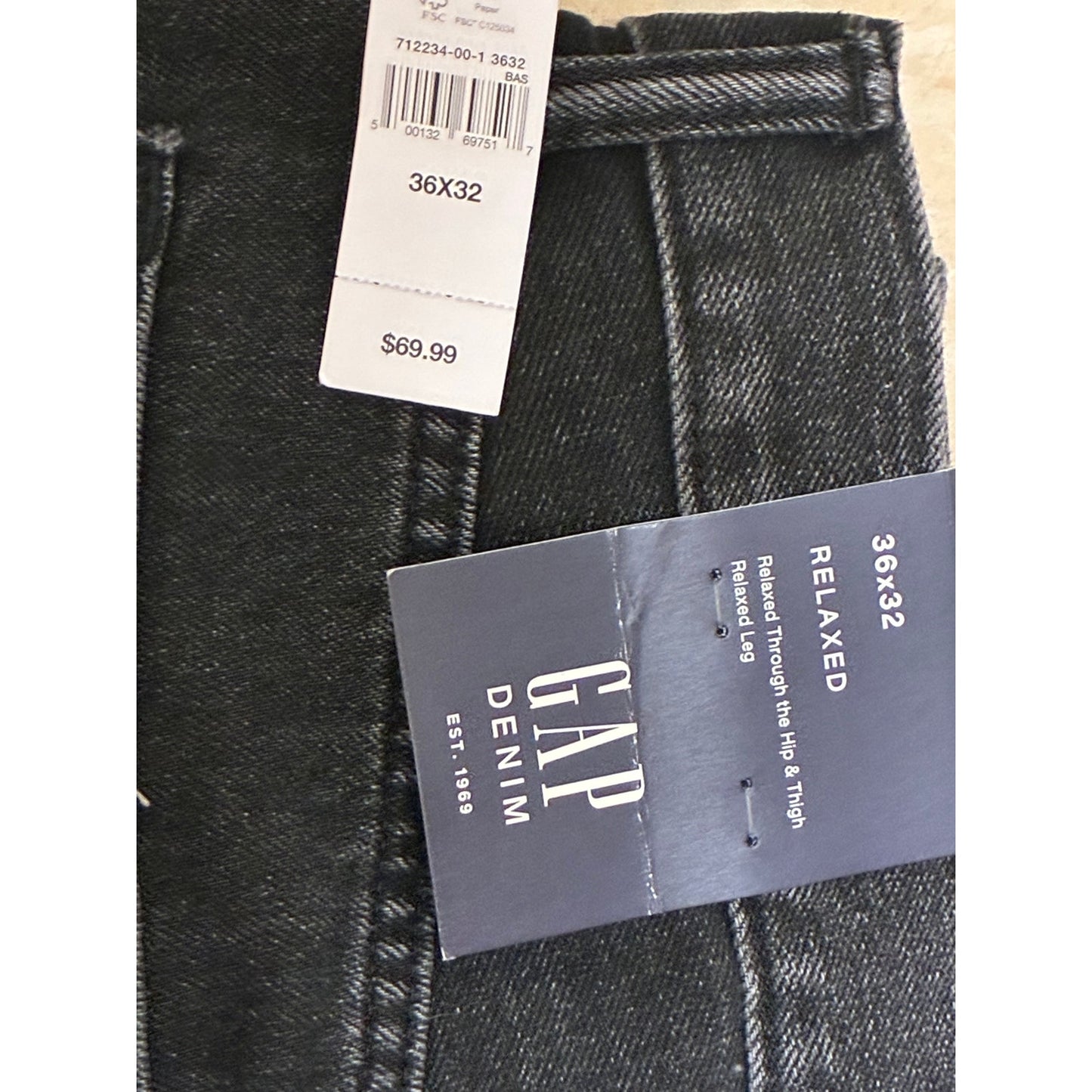Gap Denim Relaxed Through The Hip & Thigh Relaxed Leg Size 36X32