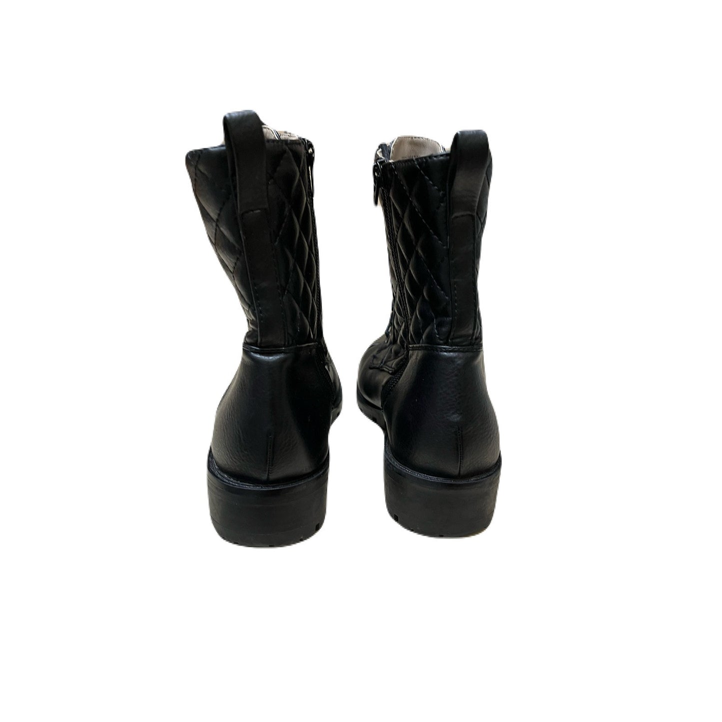 White mountain woman, shoe boots Size 7 Black 7 1/2