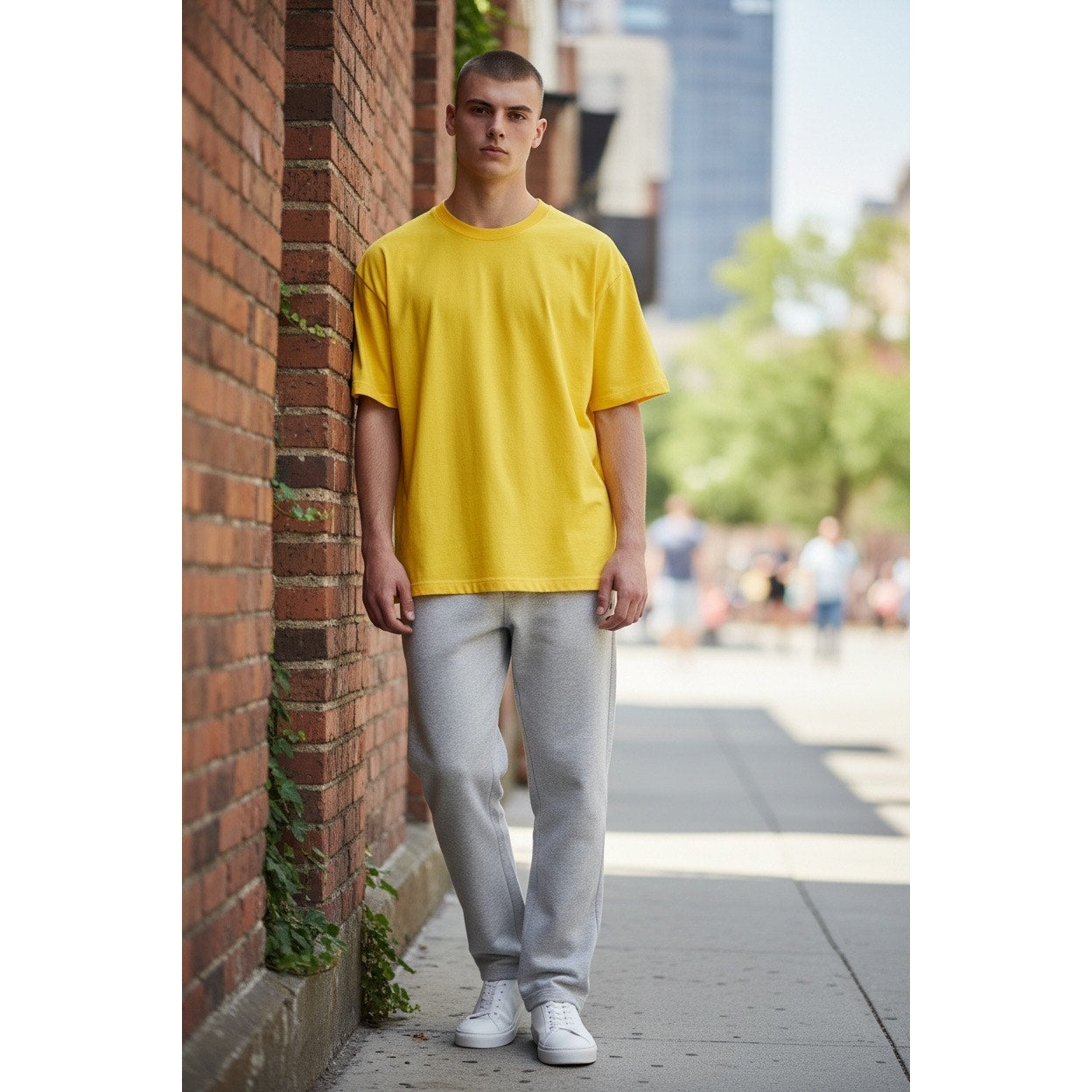 Hanes Men’s Yellow T-Shirt Size Large New