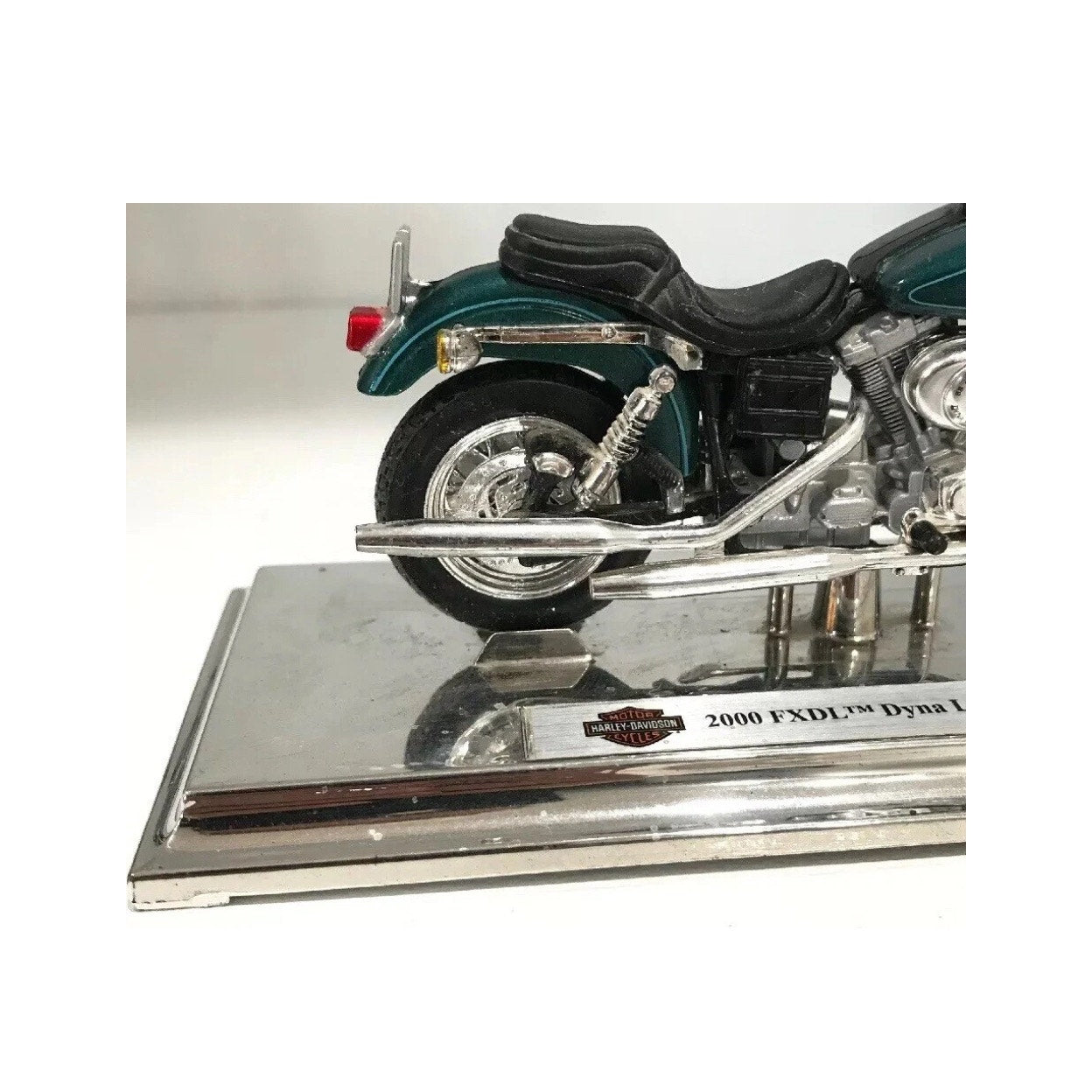 2000 HARLEY DAVIDSON FXDL DYNA LOW RIDER 1:18 Scale Diecast Model by Maisto