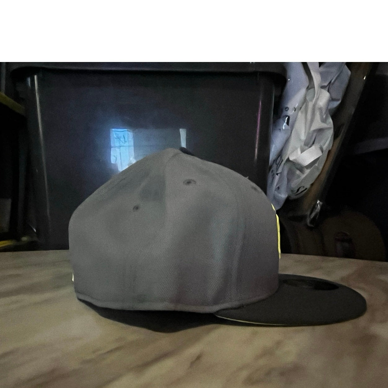 New Era Gray & Lime Green Yankee Hat Size 7 5/8