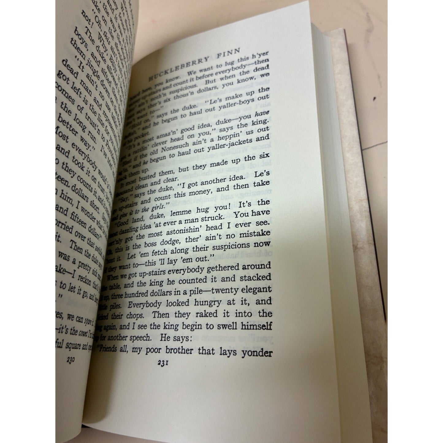 the adventures of huckleberry finn book, by Mark Twain, 1992 Hardcover