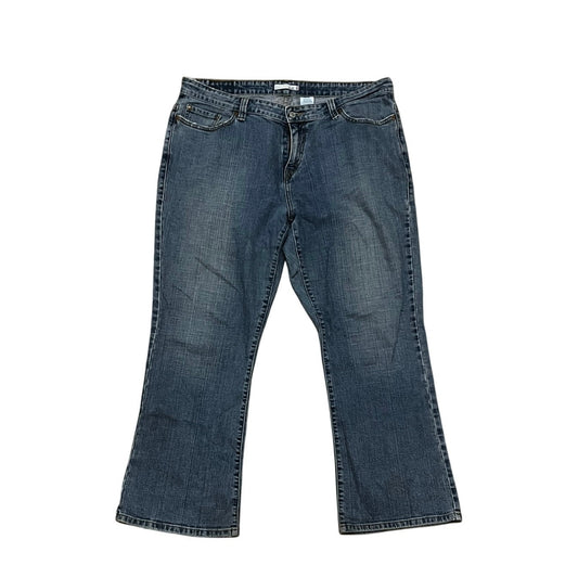 Women's Levi's 515 Bootcut blue jeans size 18 (36Wx32L)