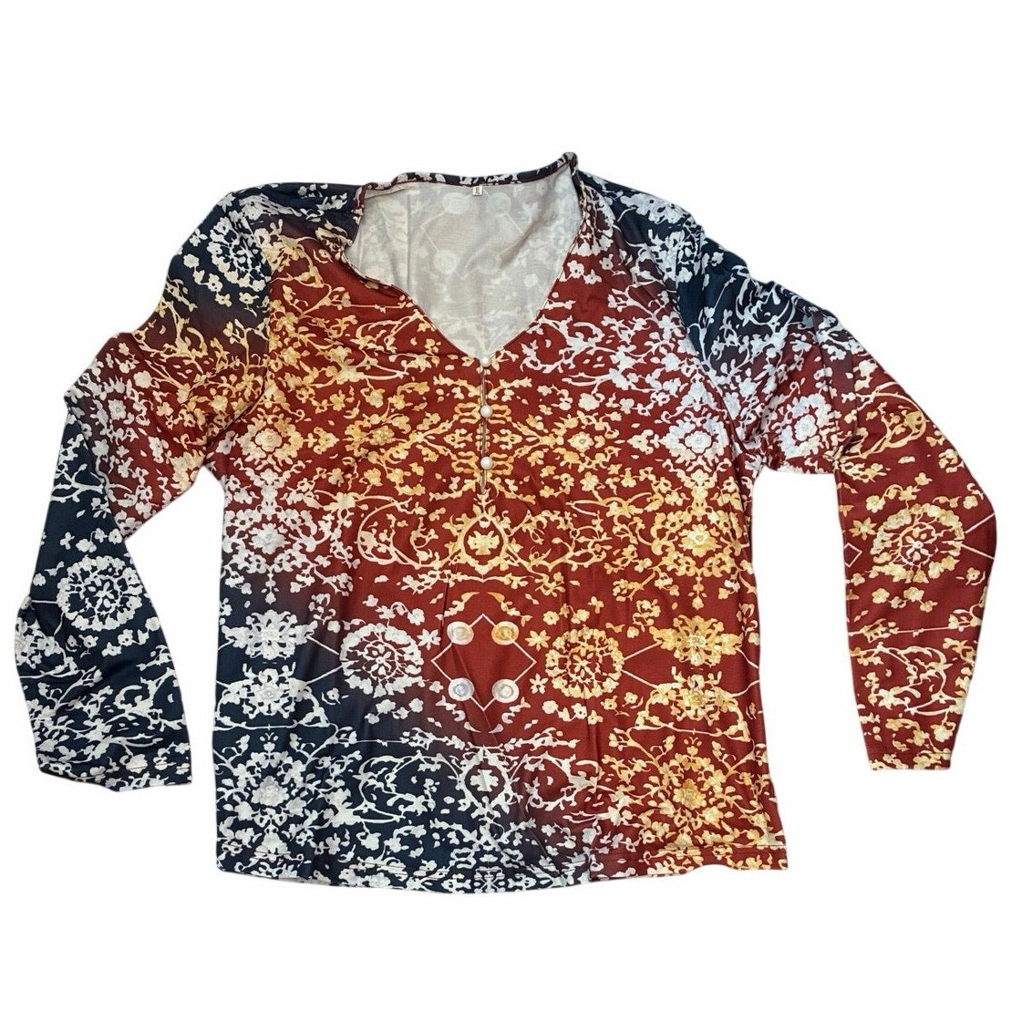 long-sleeve V-neck blouse with a bohemian floral pattern Size L