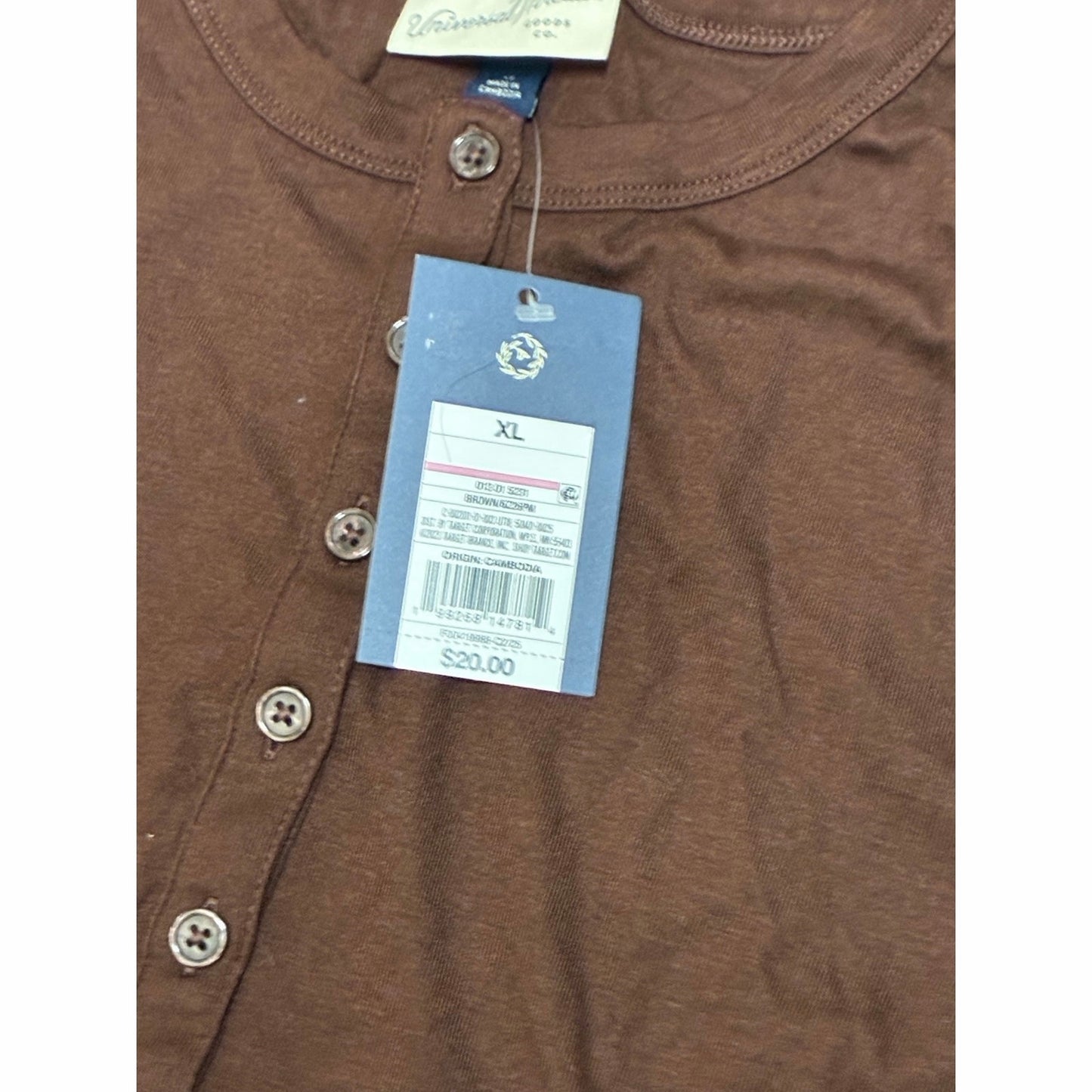 Universal thread Women’s Long Sleeve Top With 6 Buttons On it Size X-Large Brown