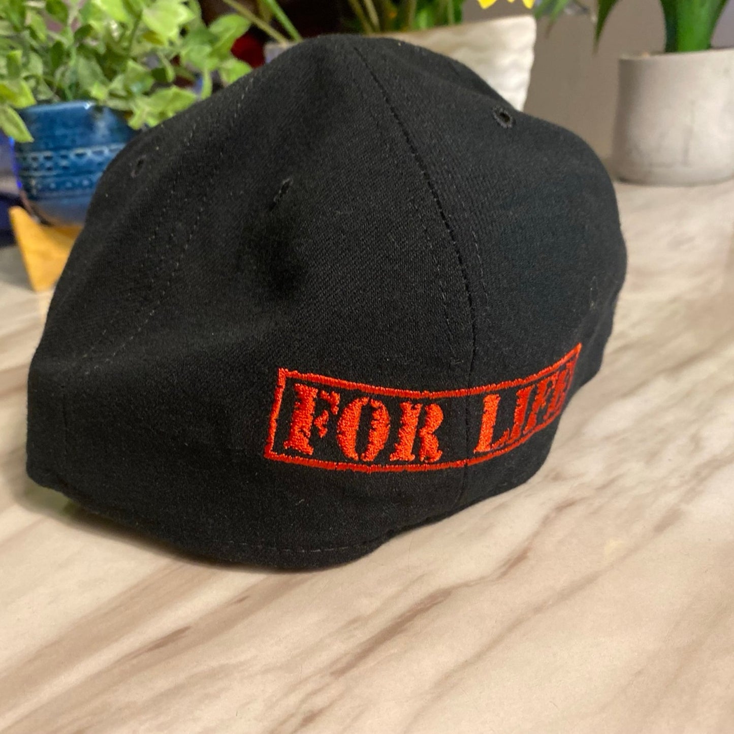New Era Hat Size 7 5/8 Black/Sliver/Red NY