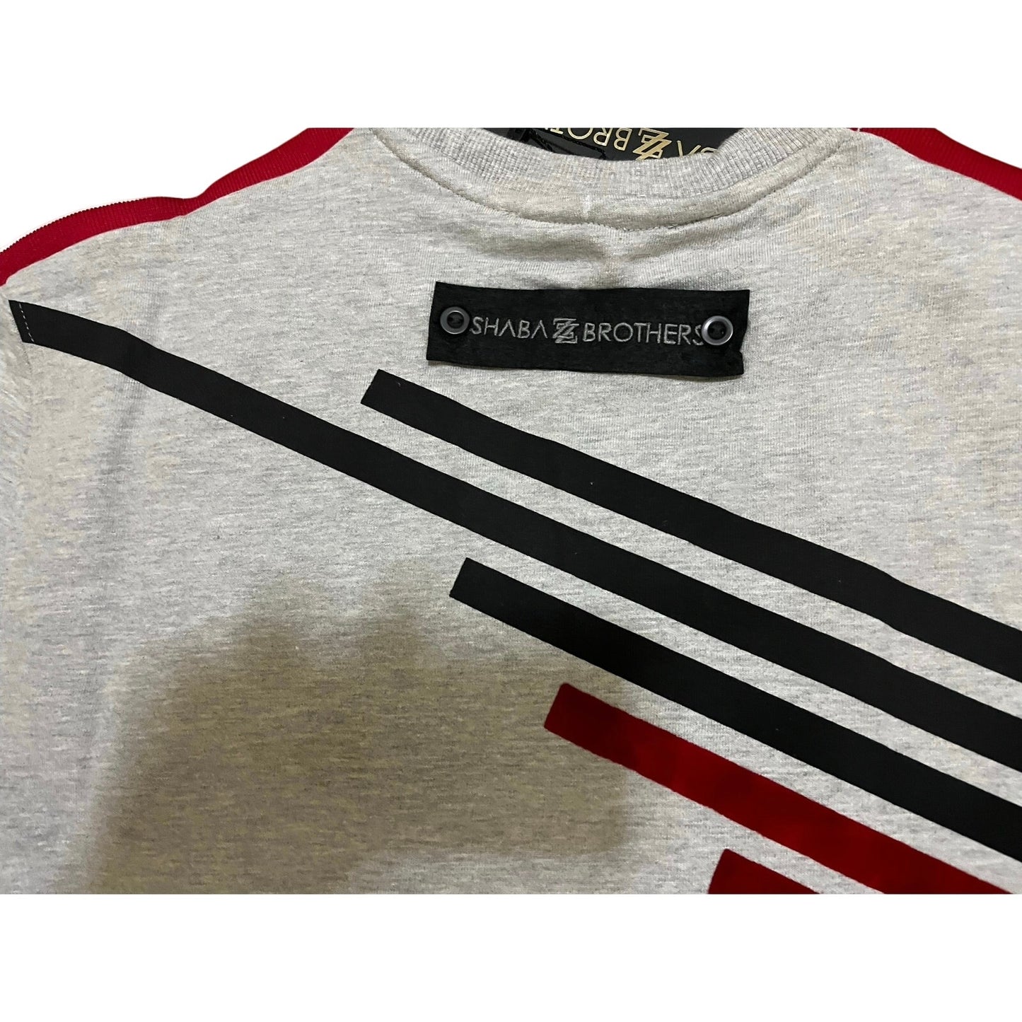 Shabazz Brothers Gray & Red Men’s CrewNeck Sweater Size Small In