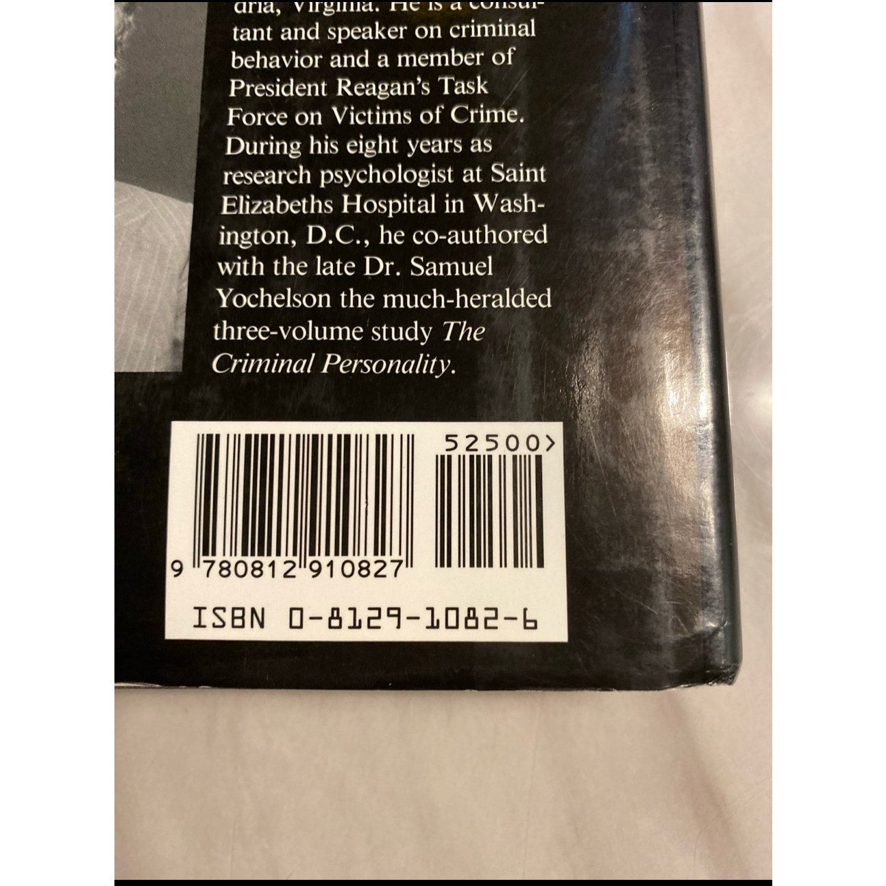 Inside The Criminal Mind Hard Cover Book