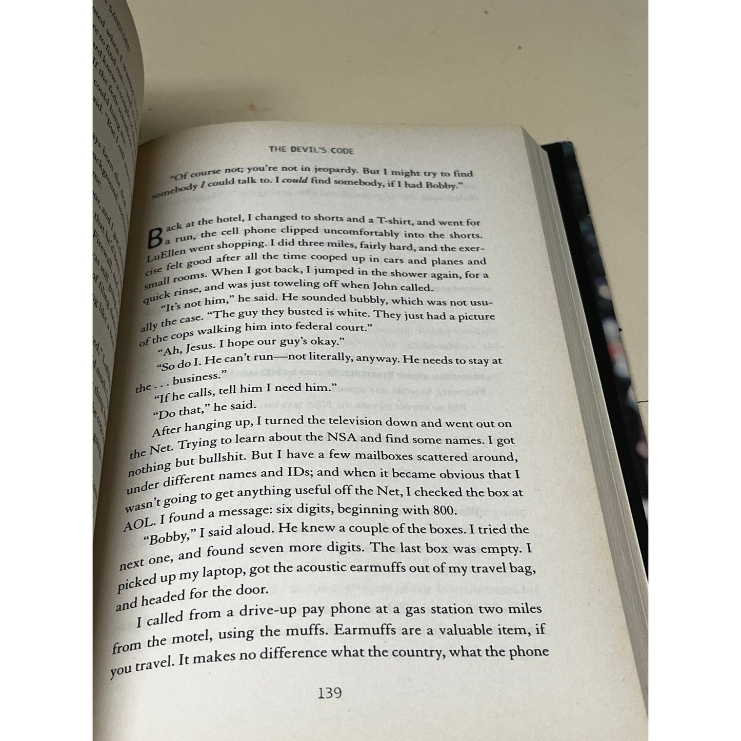 John Sandford
Devi's Code